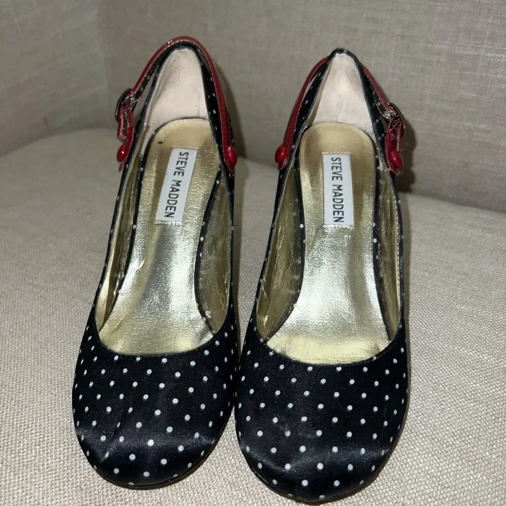 Retro Steve Madden Luvvy Black Polka Dot Heels Red Buckle Strappy 6M Rockabilly - Picture 2 of 11